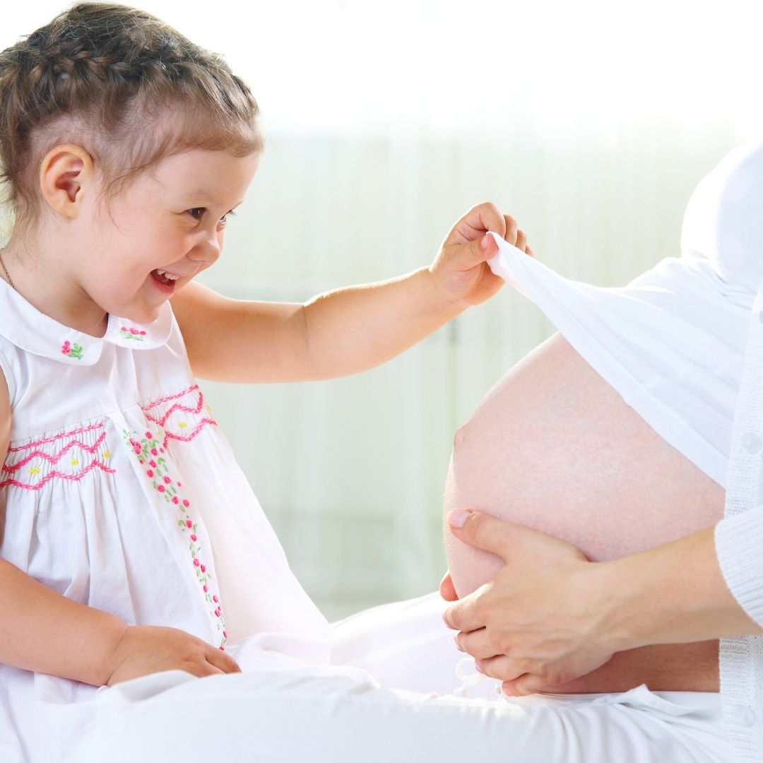 Uma nova gravidez, mais um bebé lá em casa: 5 dicas essenciais